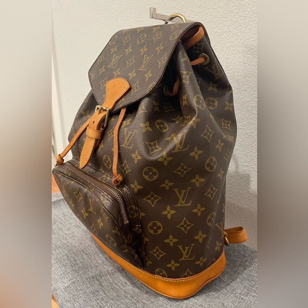 06. Louis Vuitton Montsouris leather backpack GM - Picture 4 of 16